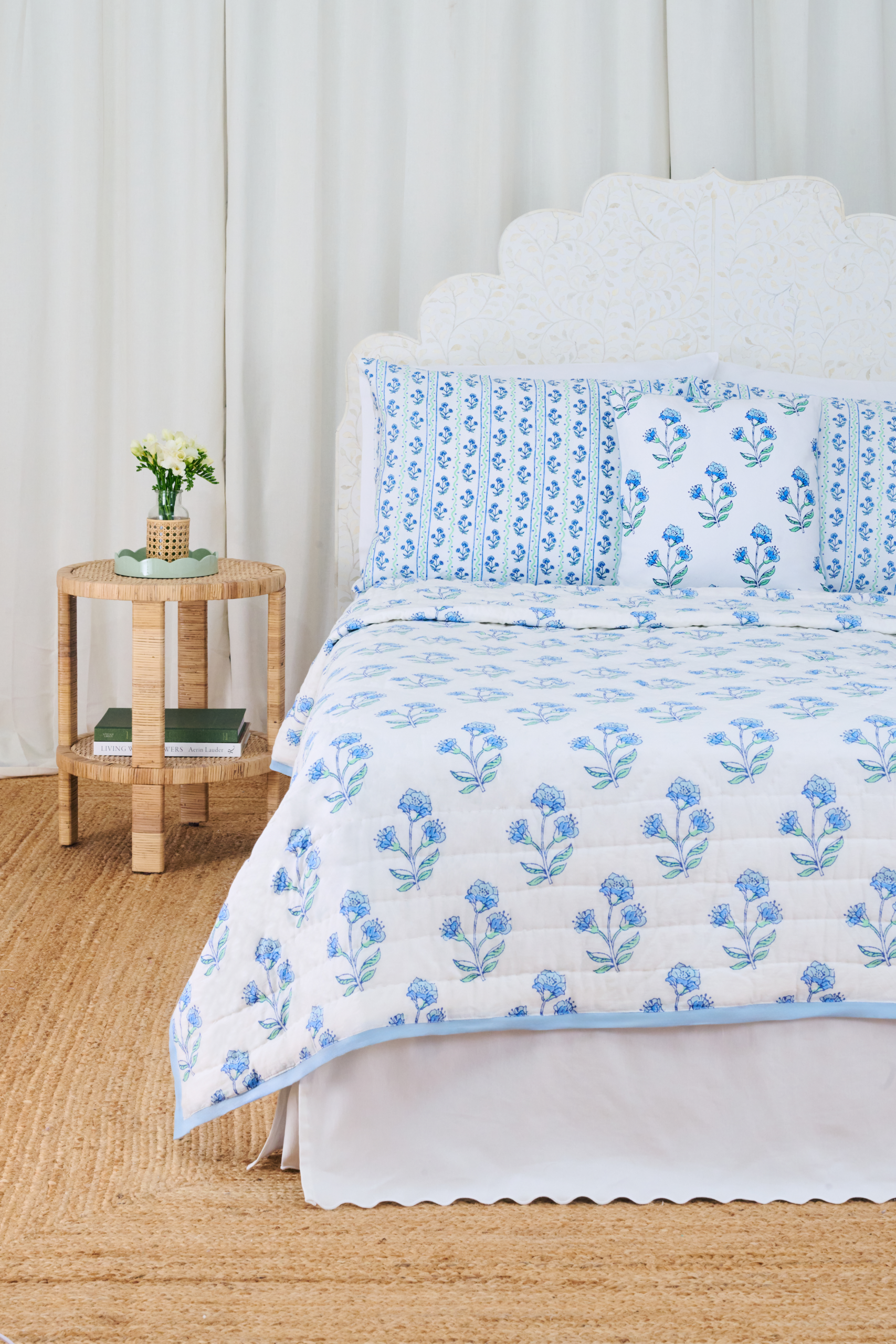 Rosa Ditsy Floral Quilt