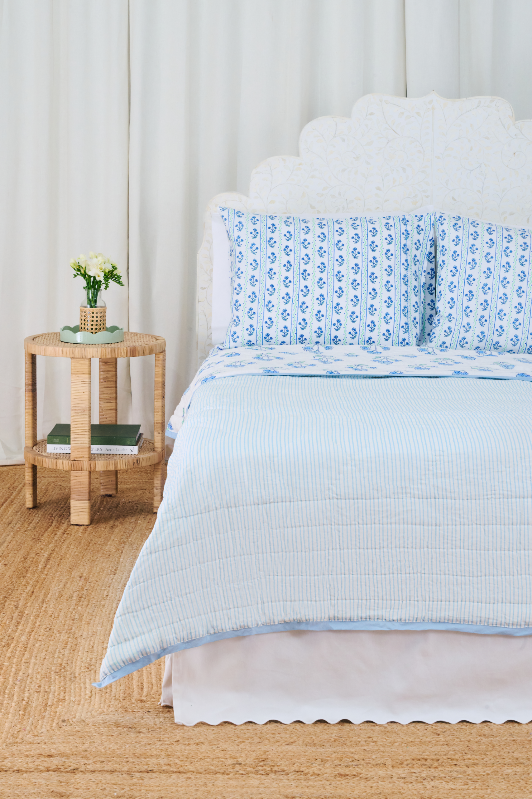 Rosa Ditsy Floral Quilt