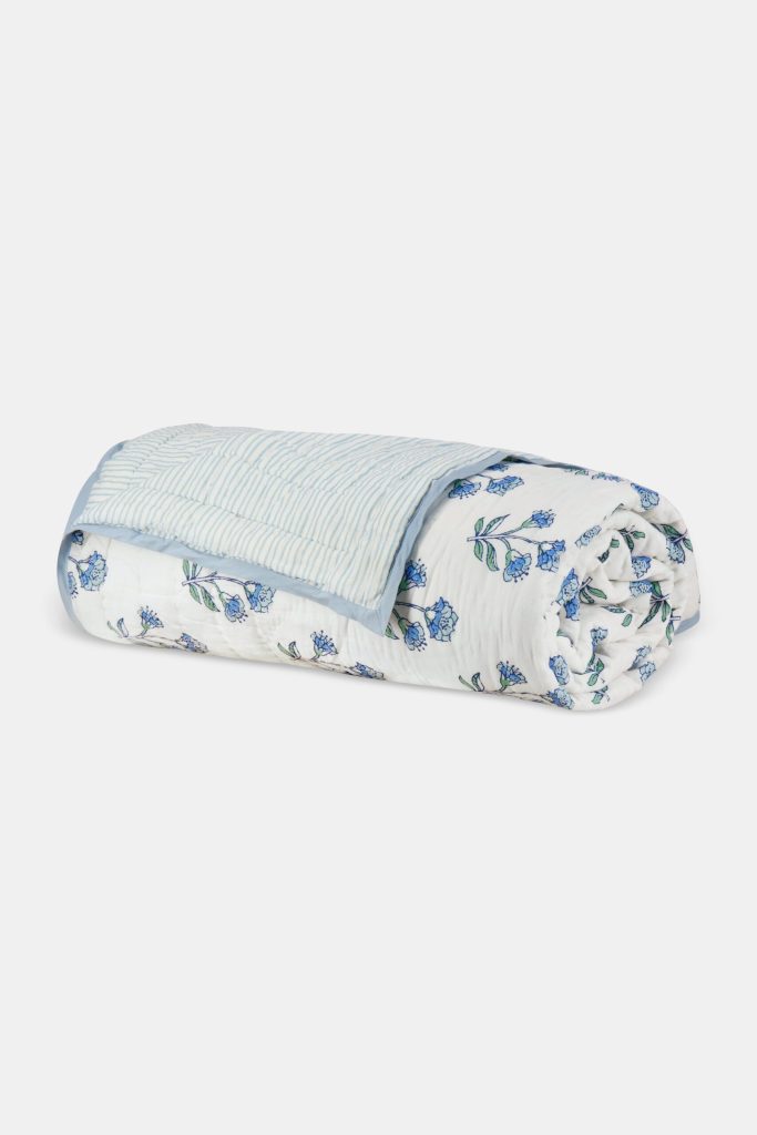 Rosa Ditsy Floral Quilt