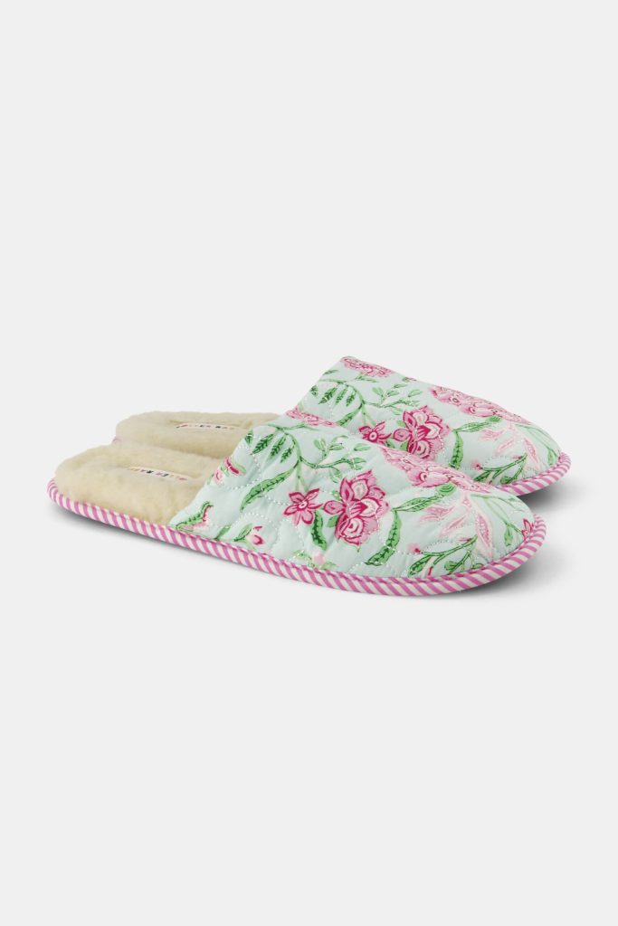Camellia Block Quilted Slippers