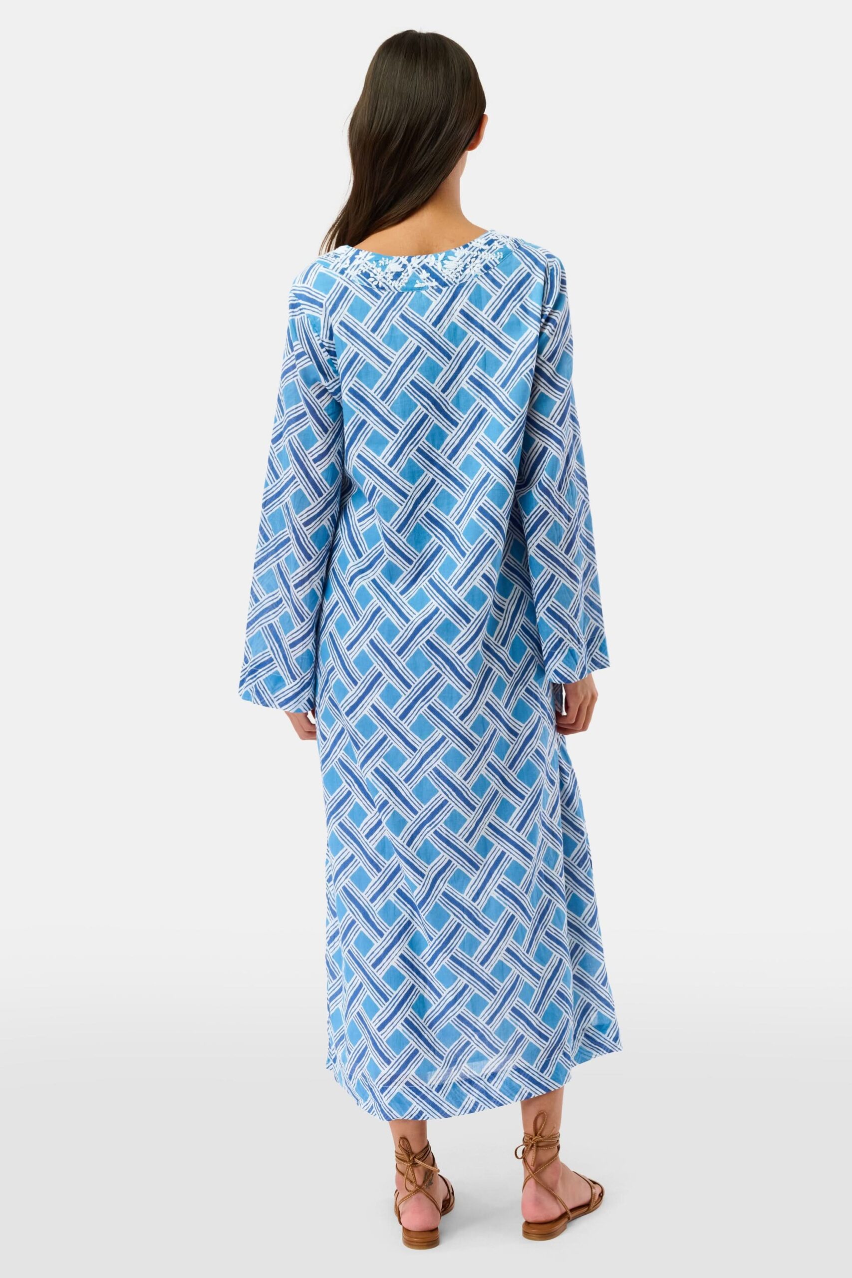 Liana Astrella Kurta