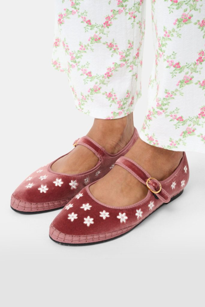 Daisy Embroidery Mary Jane
