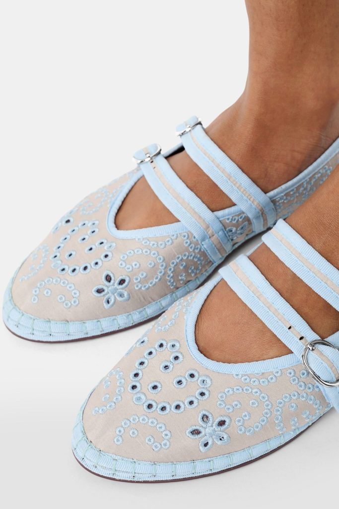Eyelet Embroidered Claire