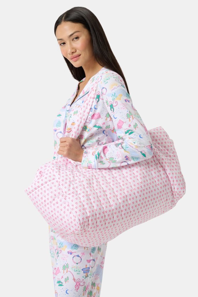 Hearts Quilted Weekender