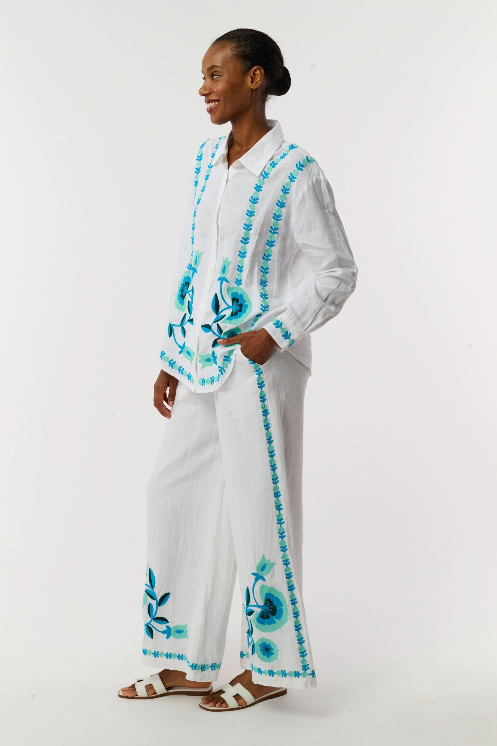 Avallon Embroidery Kaylee Pant