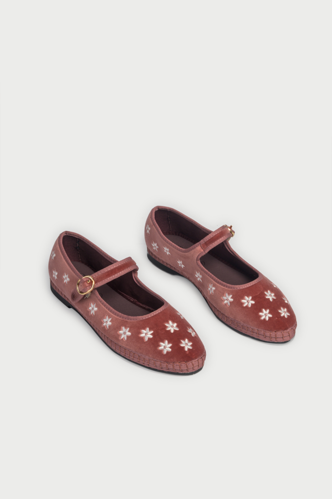 Daisy Embroidery Mary Jane