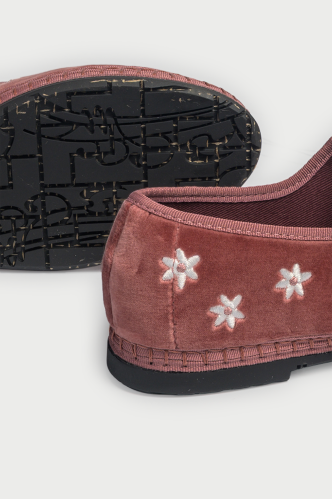 Daisy Embroidery Mary Jane