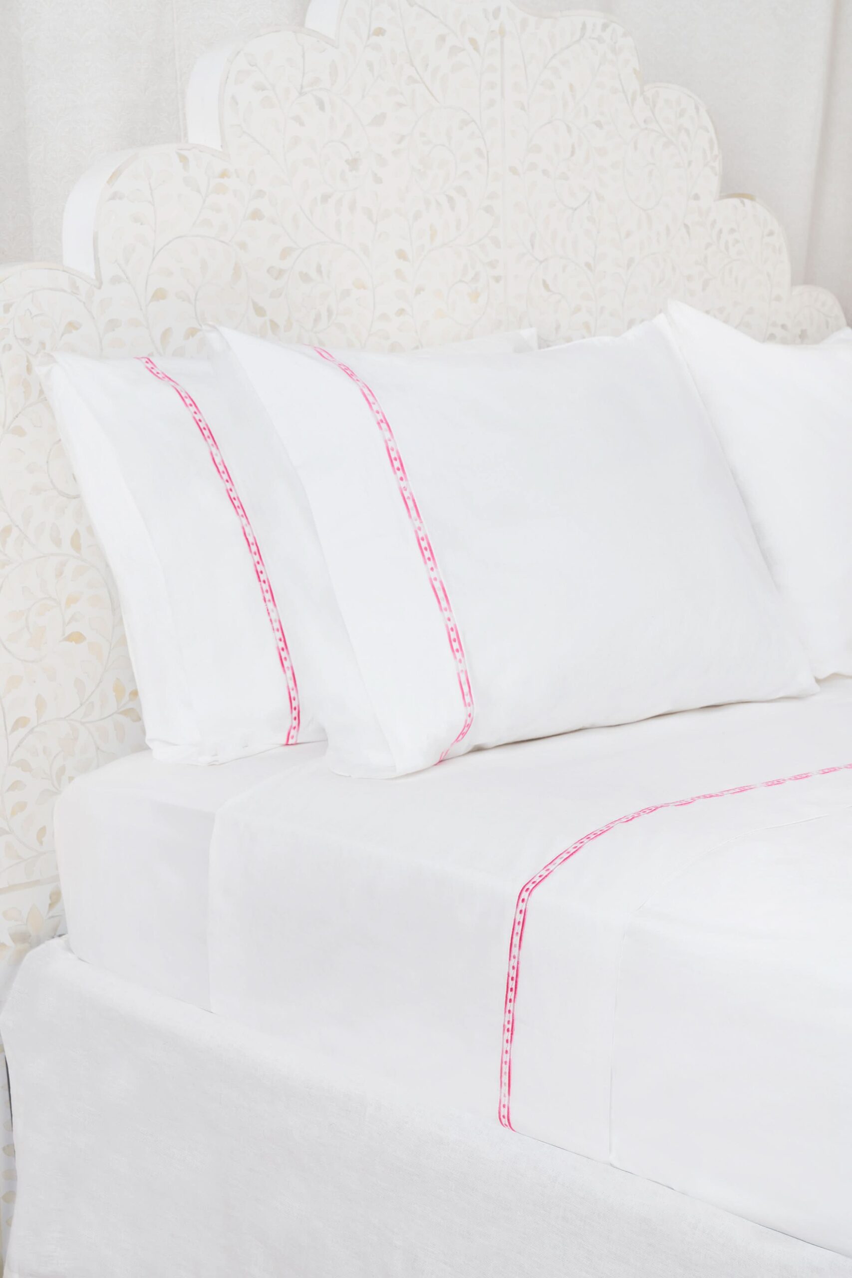 Francis Embroidered Sheet Set